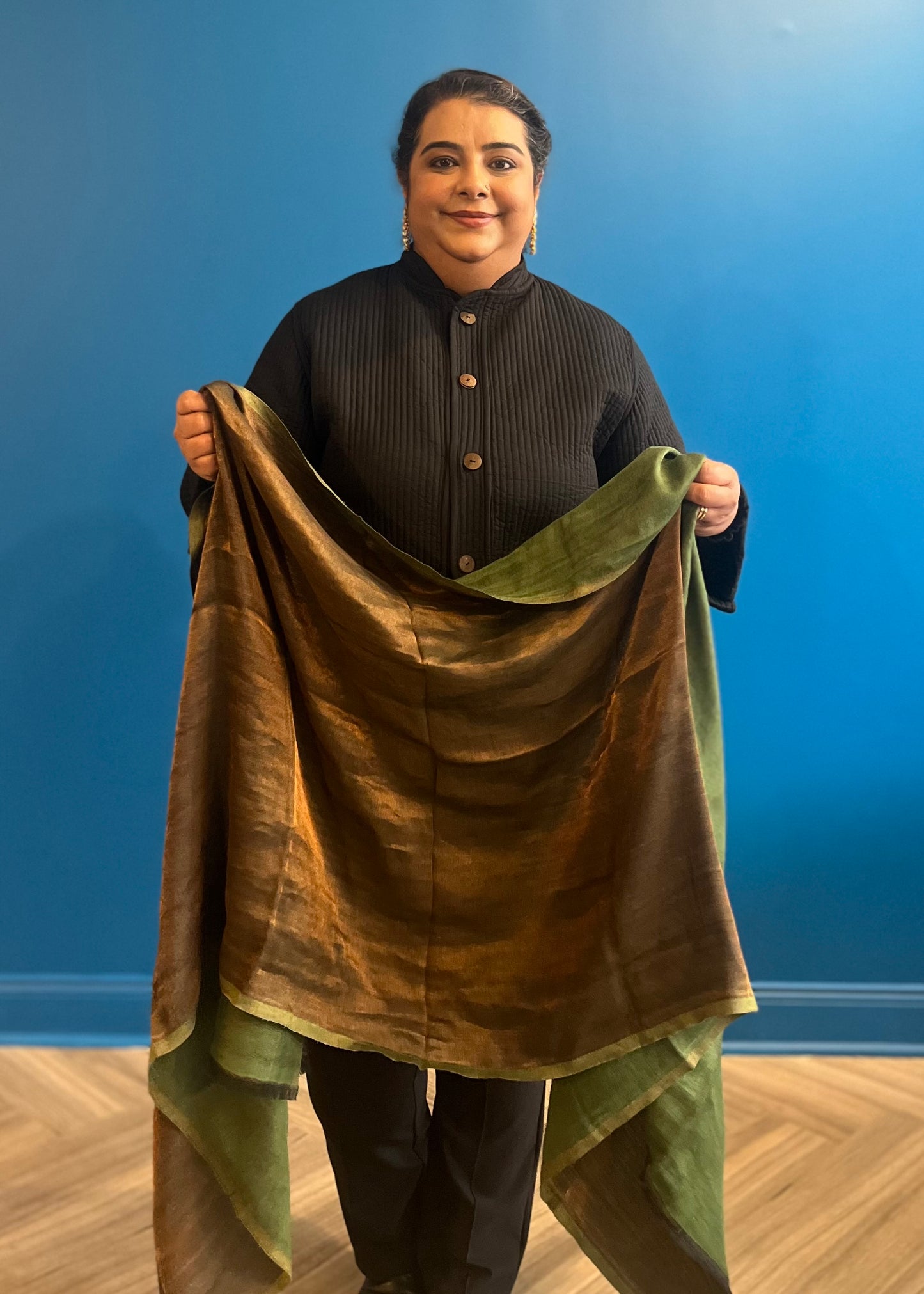 Wool Tencel Wide Scarf in Green