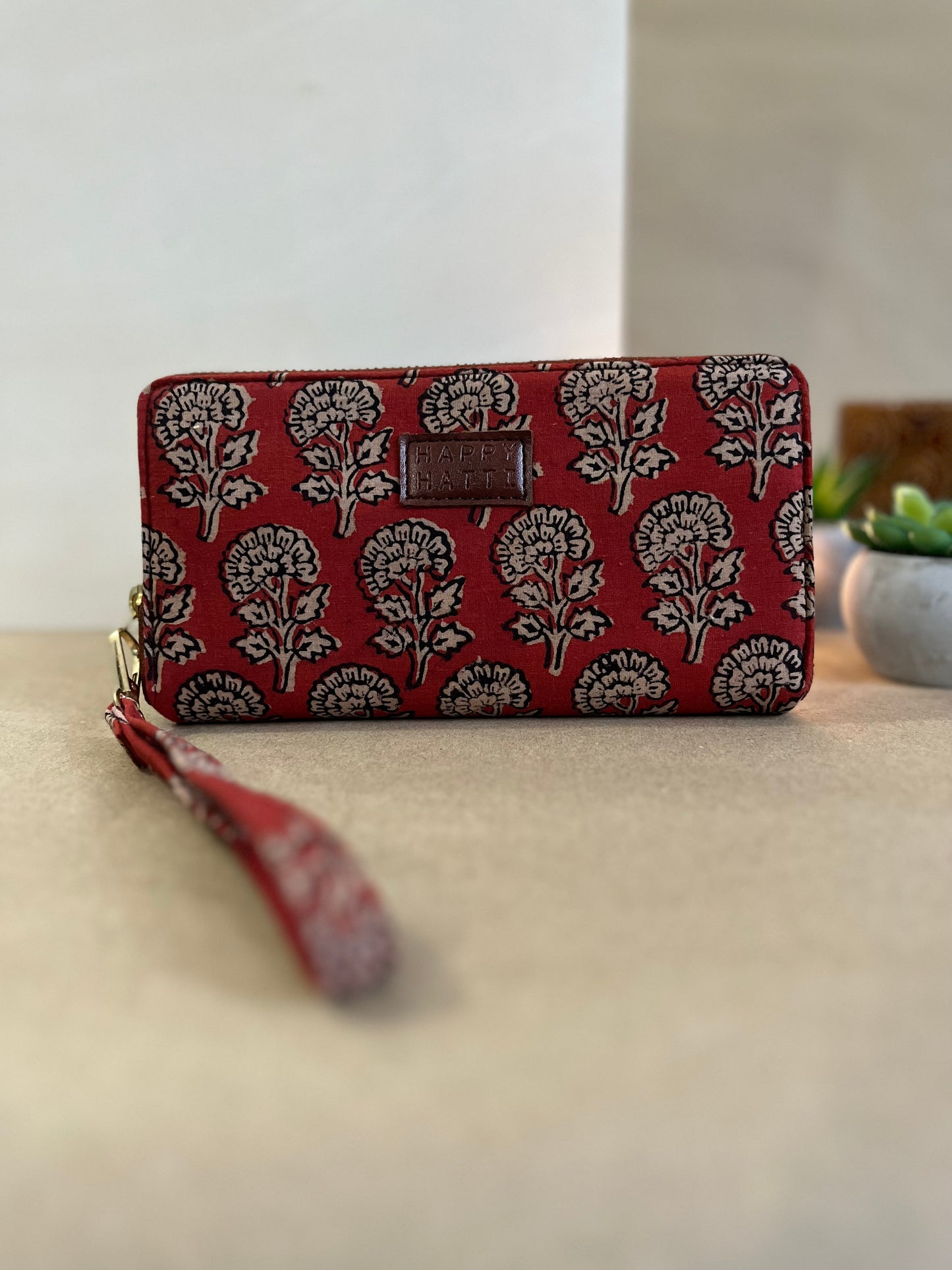 Wrist Clutch in Red