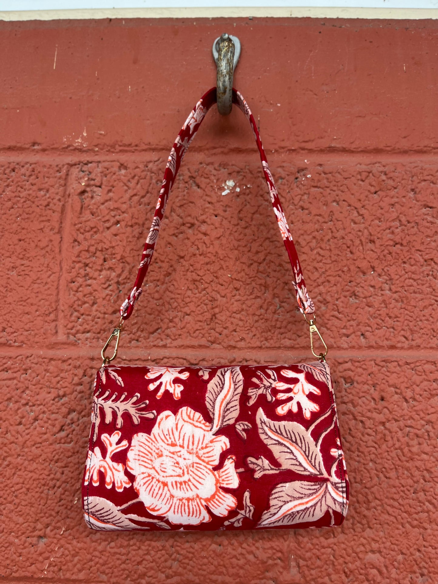 August Box Bag in Red Beige