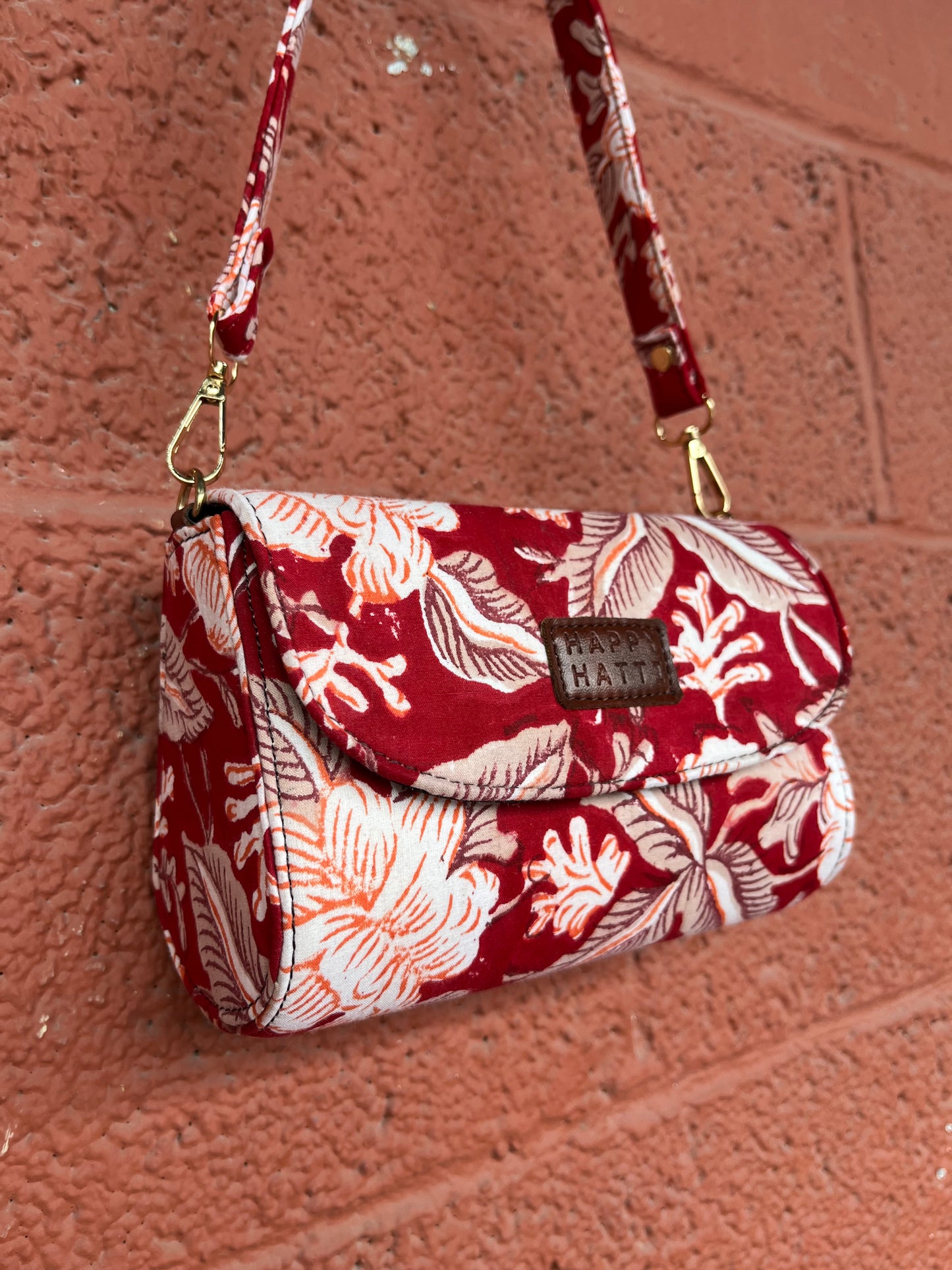 August Box Bag in Red Beige