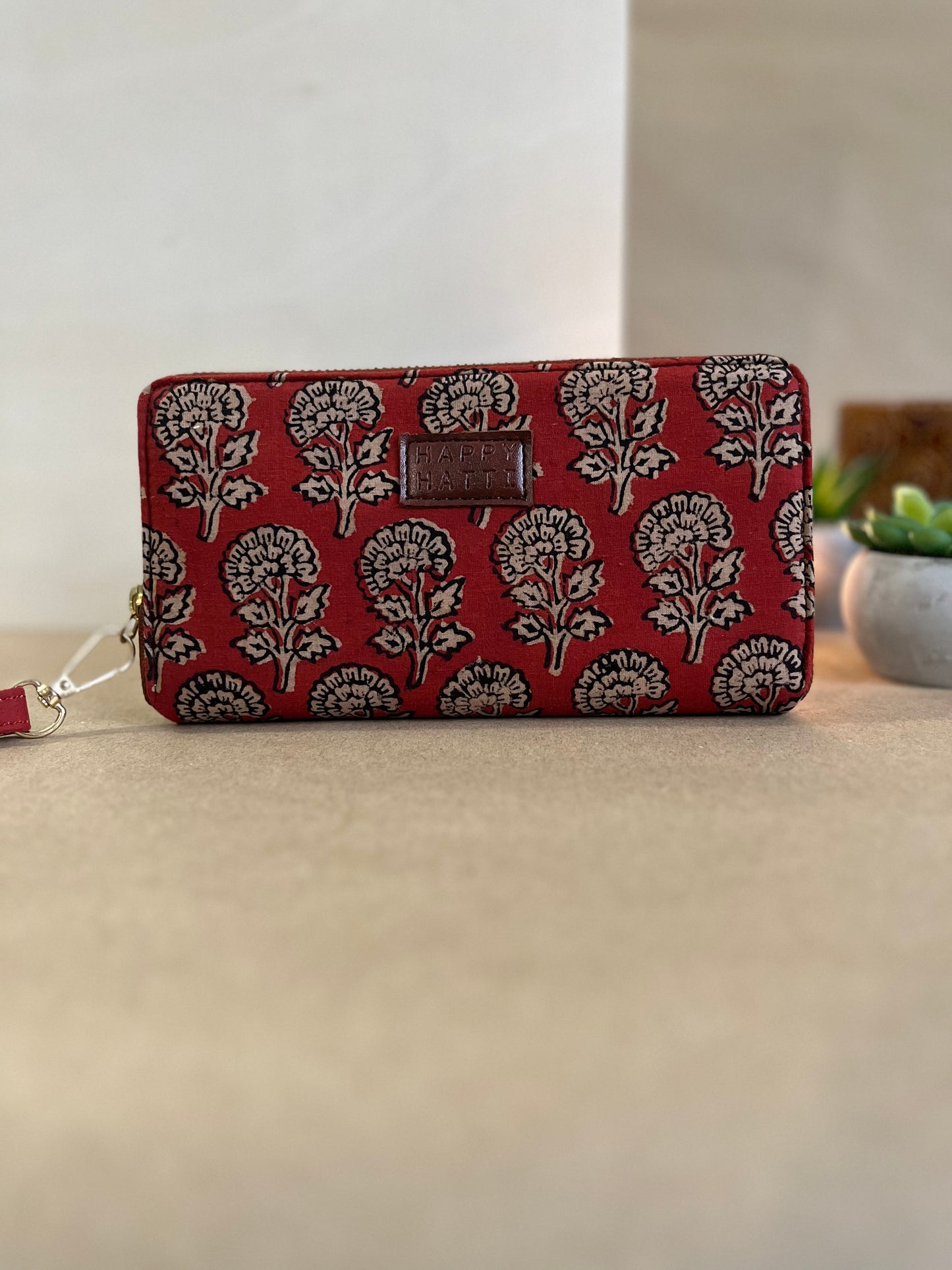 Wrist Clutch in Red