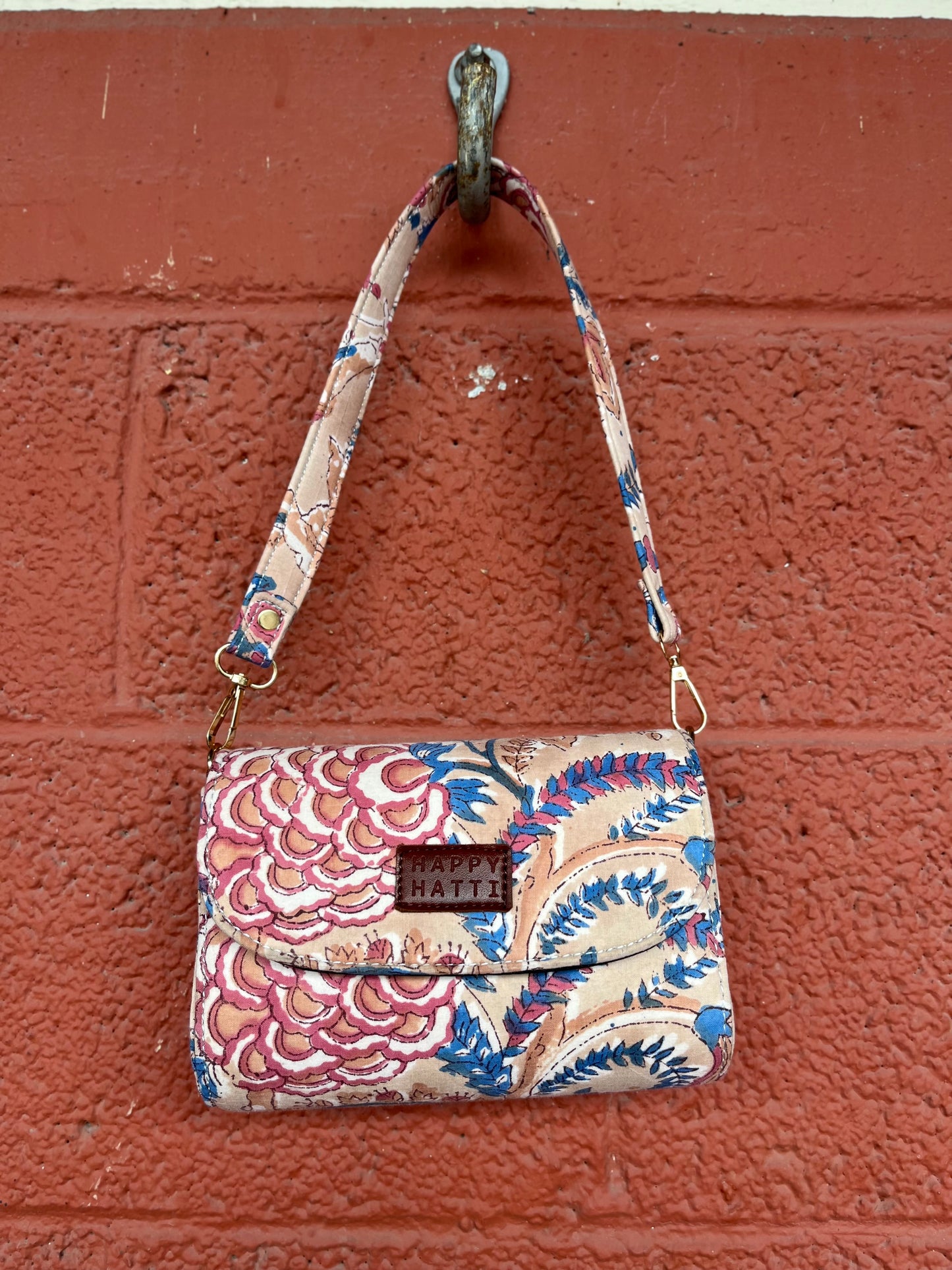 August Box Bag in Beige