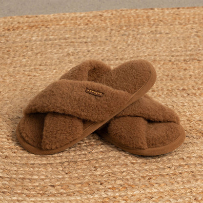 Women's Merino Cross Fluffy Slippers Brown