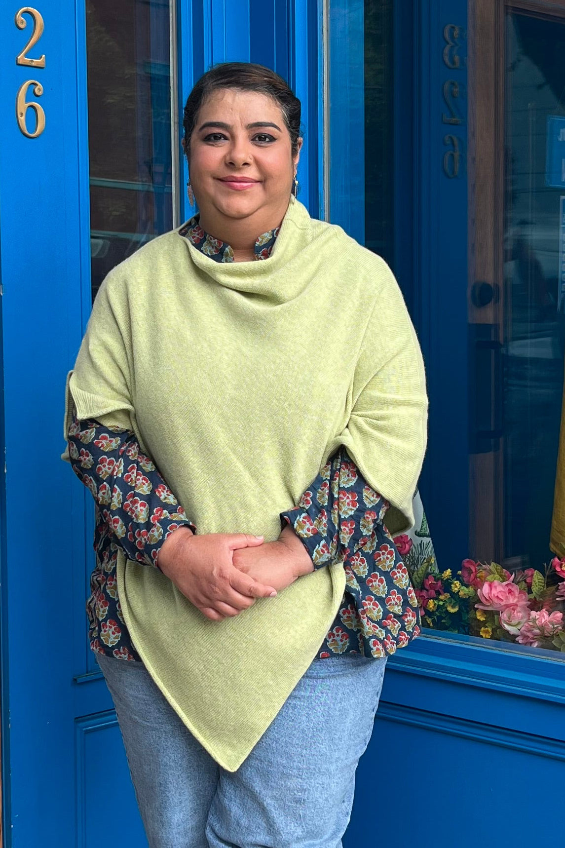 Cashmere Blend Poncho in Pistachio
