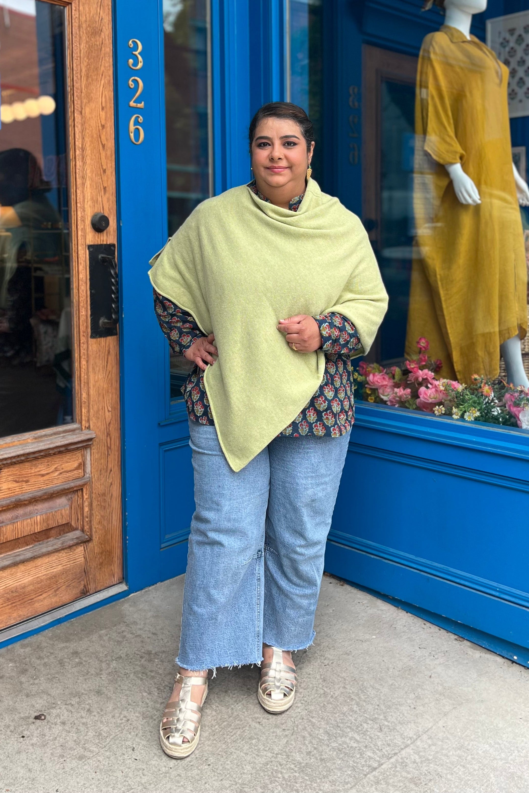 Cashmere Blend Poncho in Pistachio