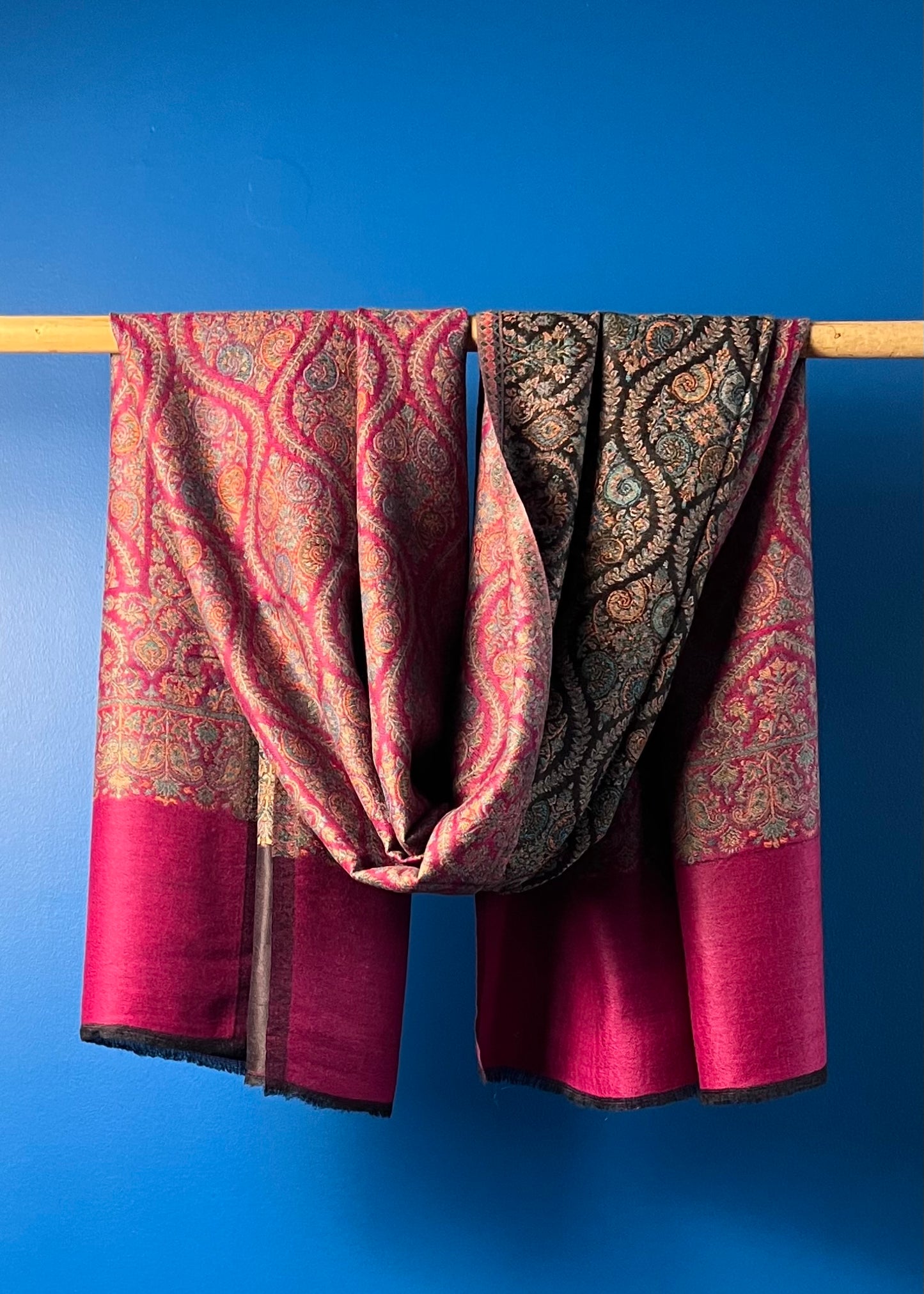 Wool Tencel Wide Scarf in Magenta Black