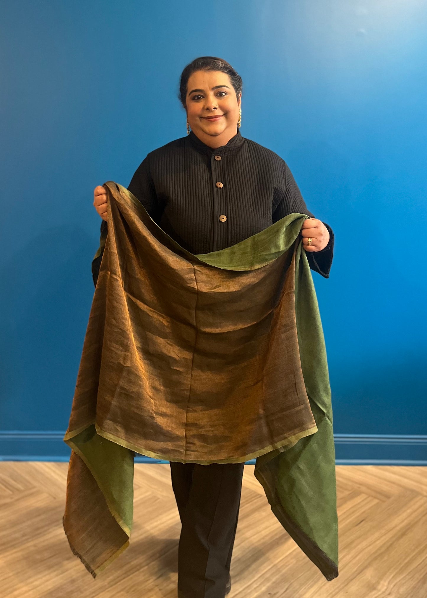 Wool Tencel Wide Scarf in Green