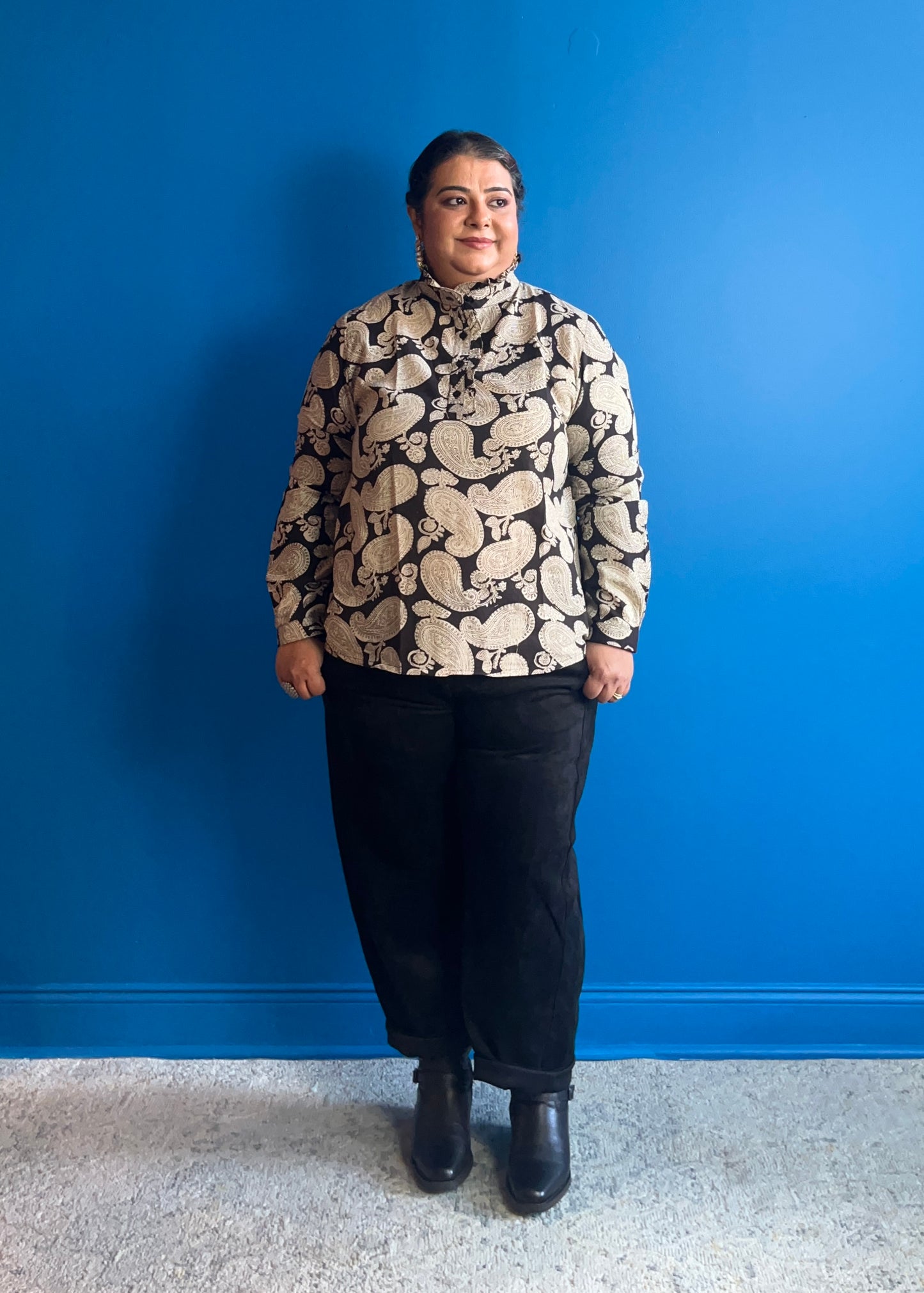 Top with Frill ~ Black