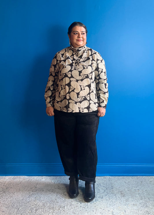 Top with Frill ~ Black