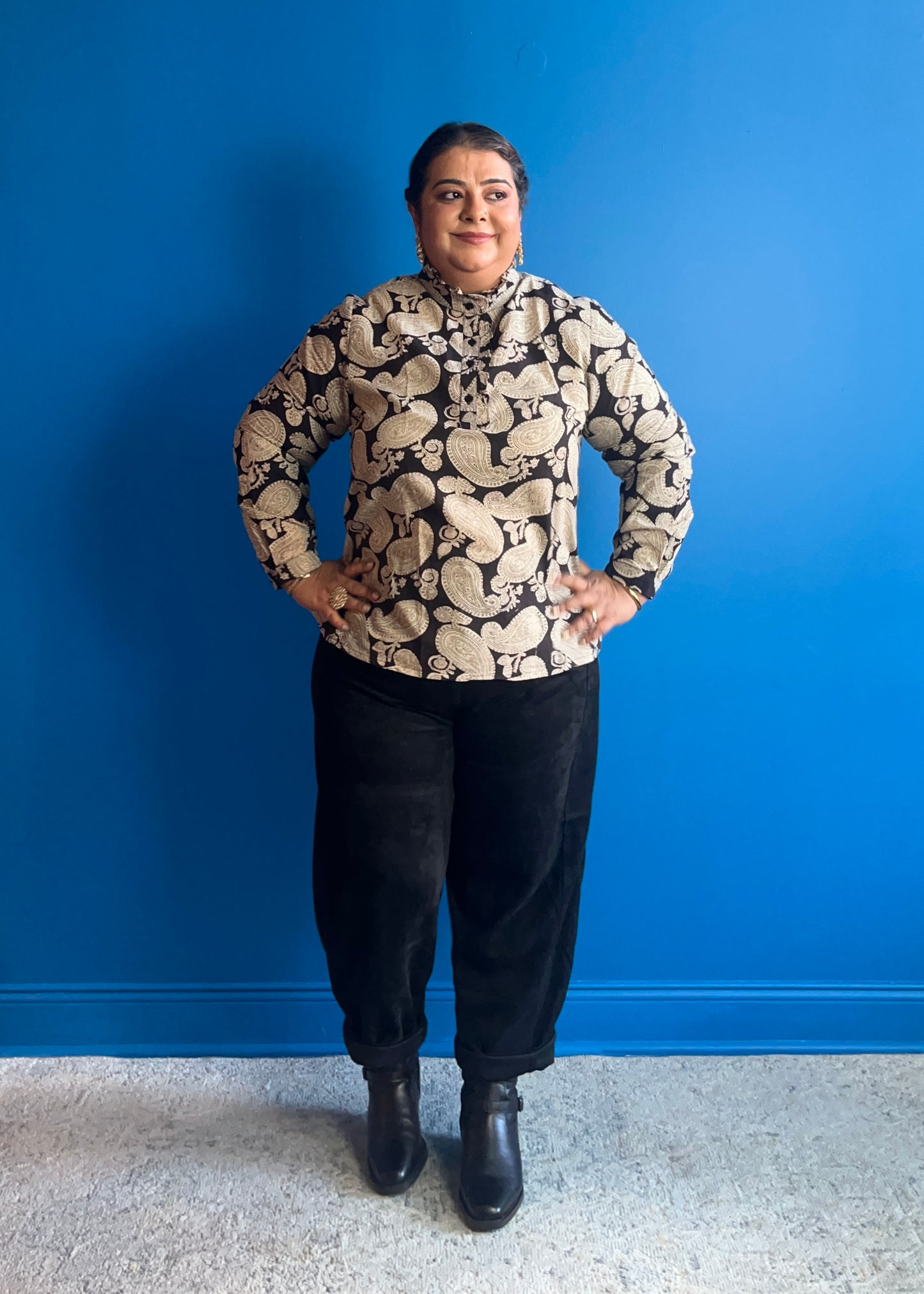 Top with Frill ~ Black