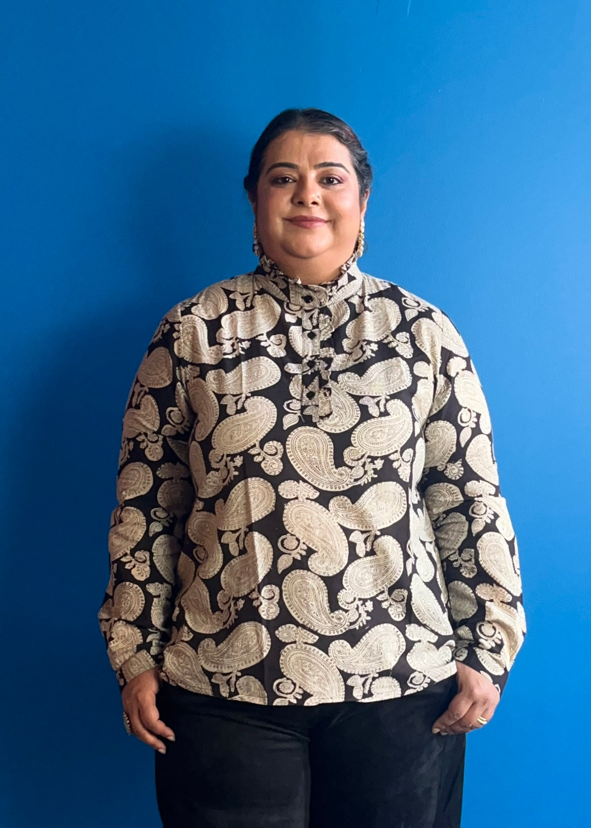 Top with Frill ~ Black