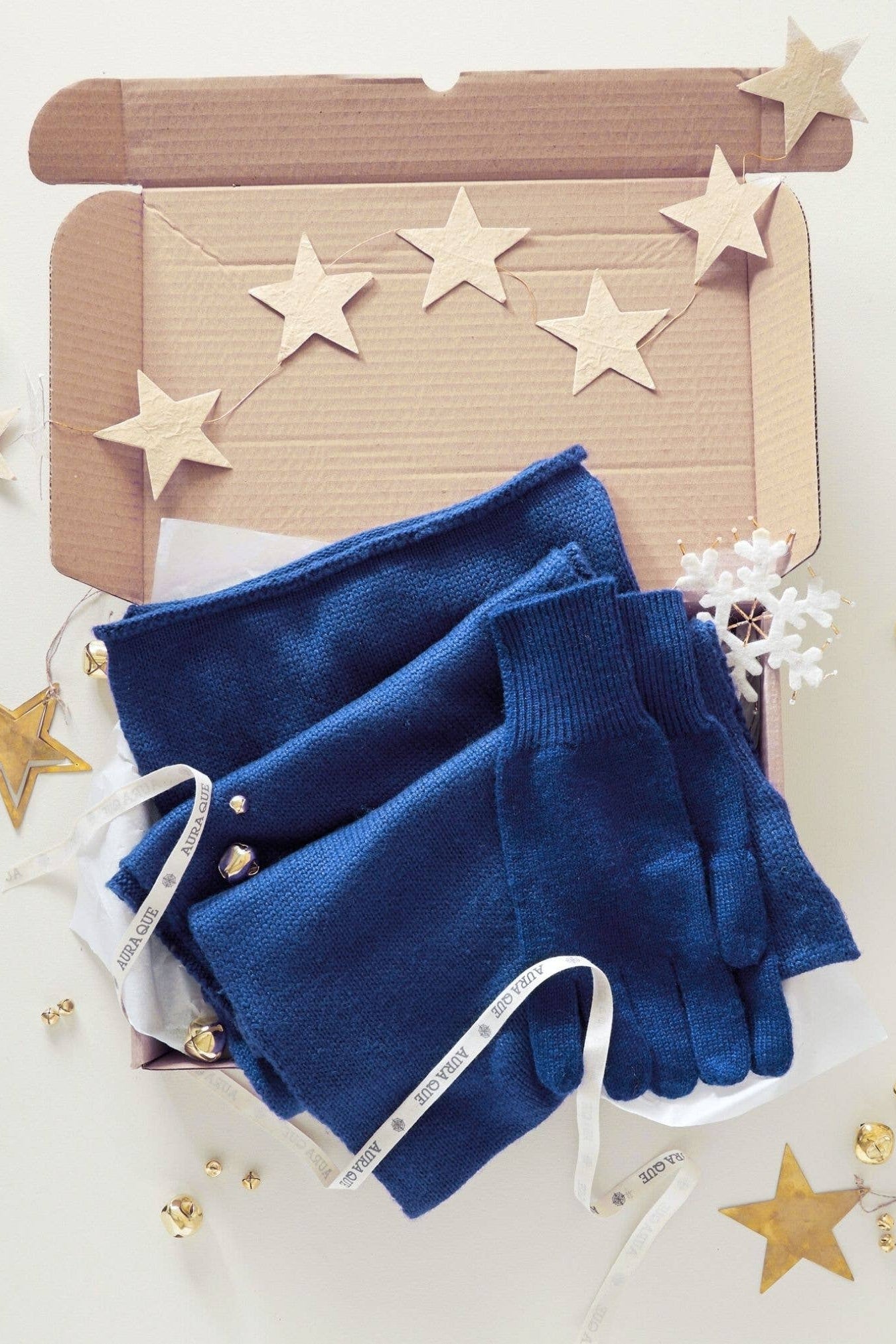 Merino Blend Gloves in Navy Blue