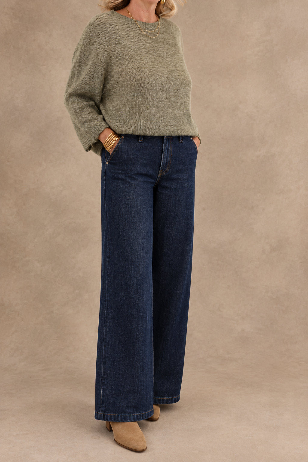 Alpaca Blend Round Neck Sweater in Moss