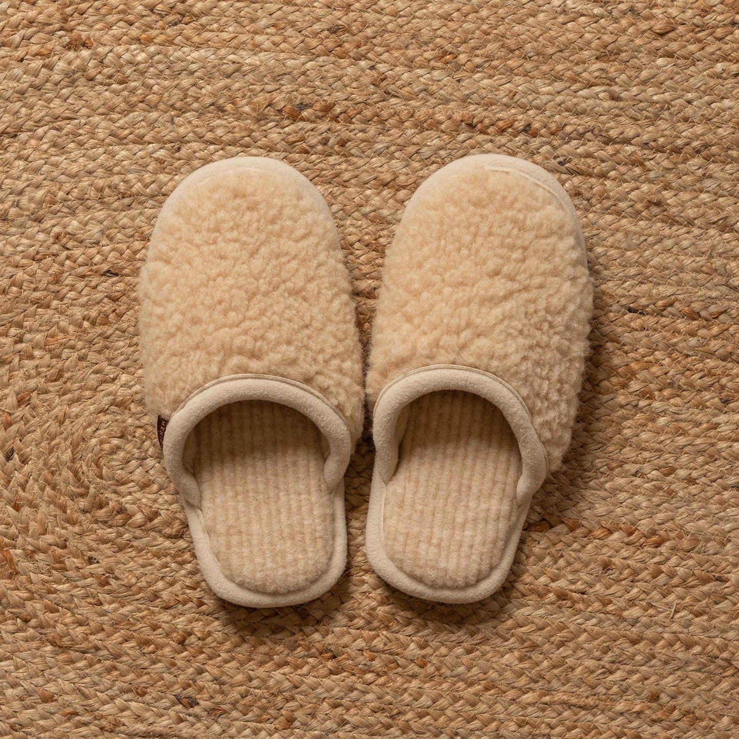 Women's Merino Fluffy Slippers Natural