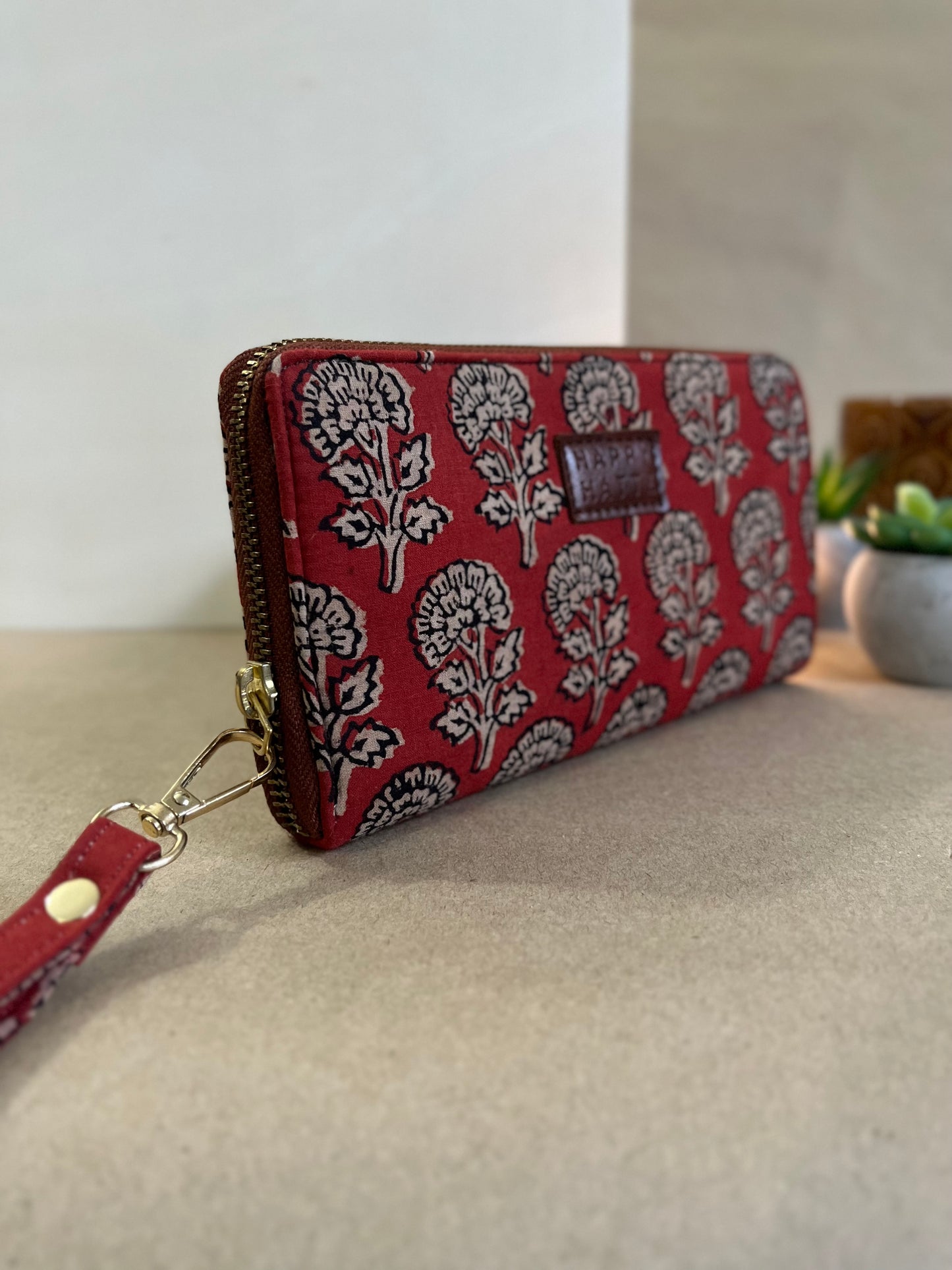 Wrist Clutch in Red