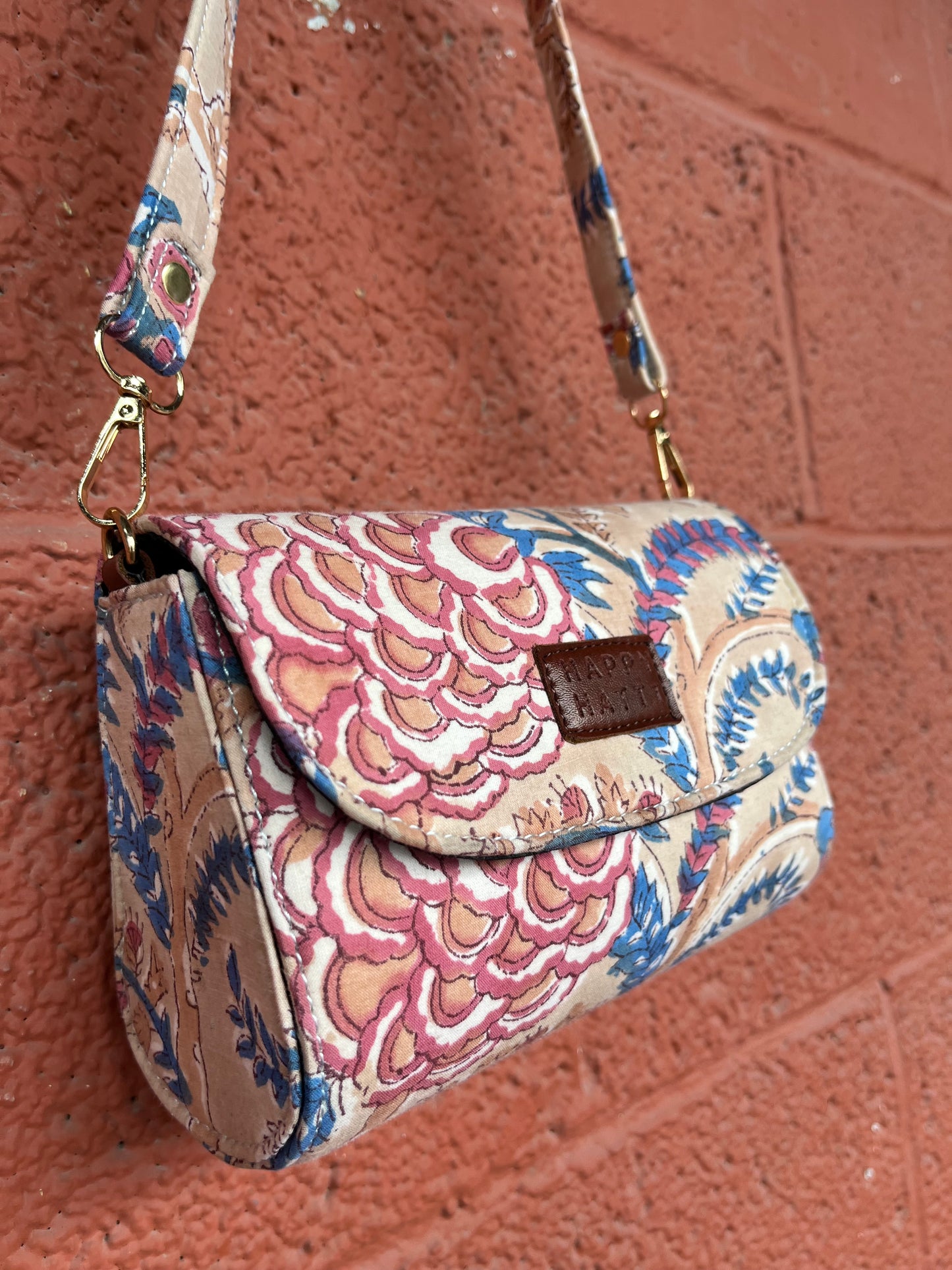 August Box Bag in Beige