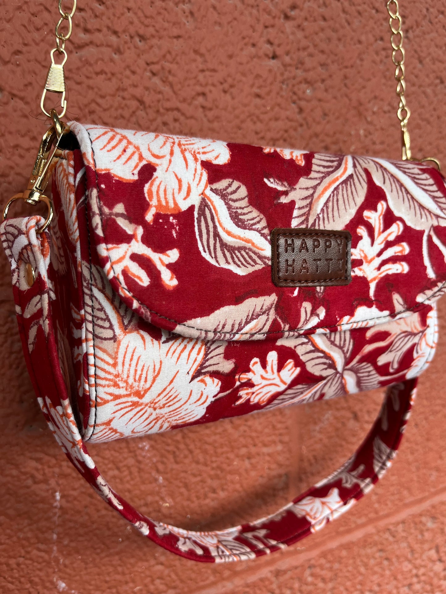 August Box Bag in Red Beige