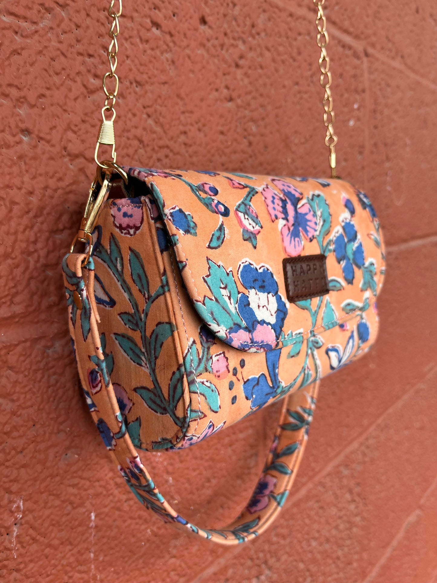 August Box Bag in Peach