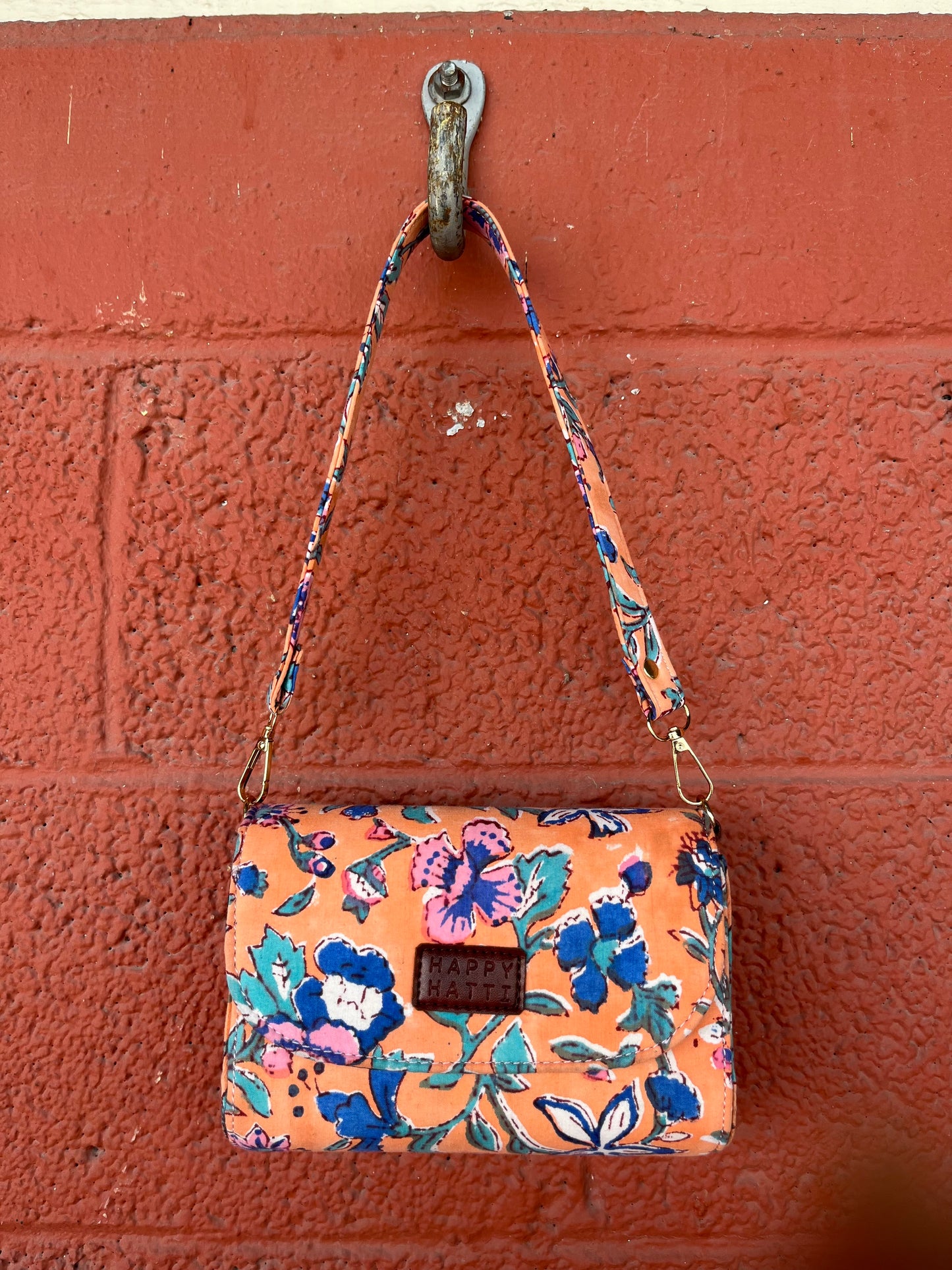 August Box Bag in Peach