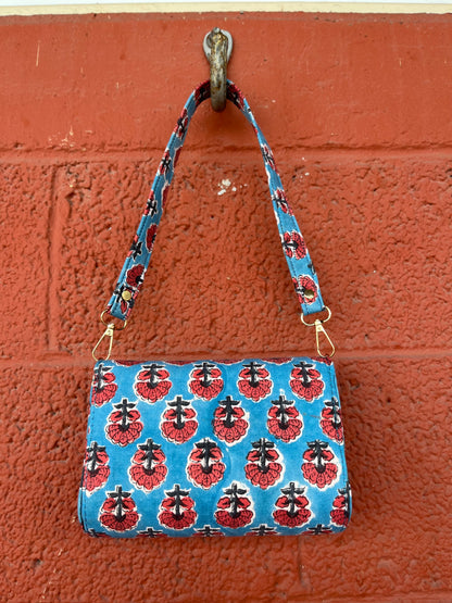August Box Bag in Blue Rust